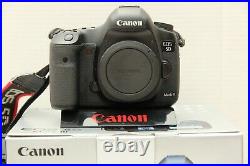 Canon EOS 5D Mark III mit 50mm 1.4 und 85mm 1.8 objektiven und Batteriegriff
