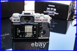 Digitalkamera Fujifilm XT-3 mit Batteriegriff VG-XT3 (TOP Systemkamera)