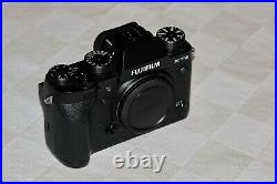 Fuji Fujifilm X-T2 Systemkamera mit Batteriegriff VPB-XT2 + Handgriff MHG-XT2
