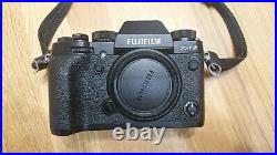 Fujifilm X-T2 with Fuji battery booster grip. Extras. Zubehörpaket