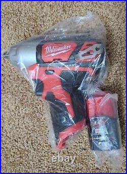 NEW Milwaukee M12 2463-20 3/8-Inch 3/8 Impact Wrench Kit with Battery + Charger