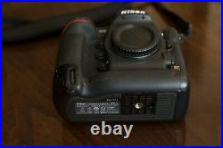 Nikon D5 20.8MP DSLR Camera CF version (Body, battery, charger)