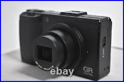 RICOH GR Digital III Camera Black w / Battery Charger Exc+++