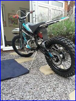 Sur Ron Destroyer In stock Electric dirt bike 92v 12000w 40ah Panasonic battery